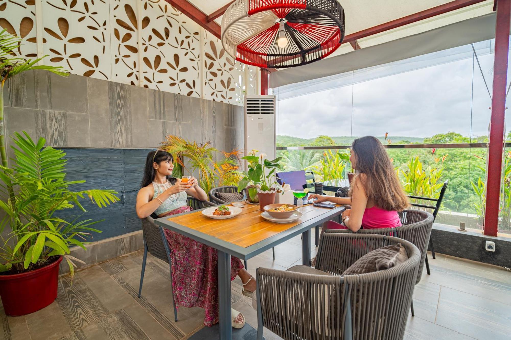 The Hosteller Bam Goa, Assagao Exteriör bild